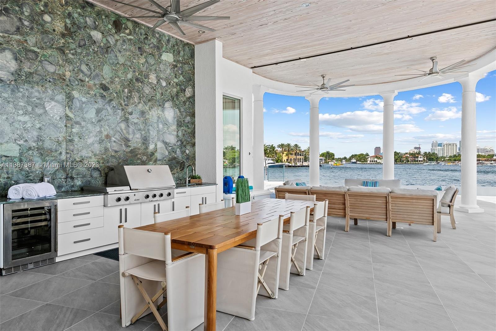 Outdoor Dining area off Kitchen