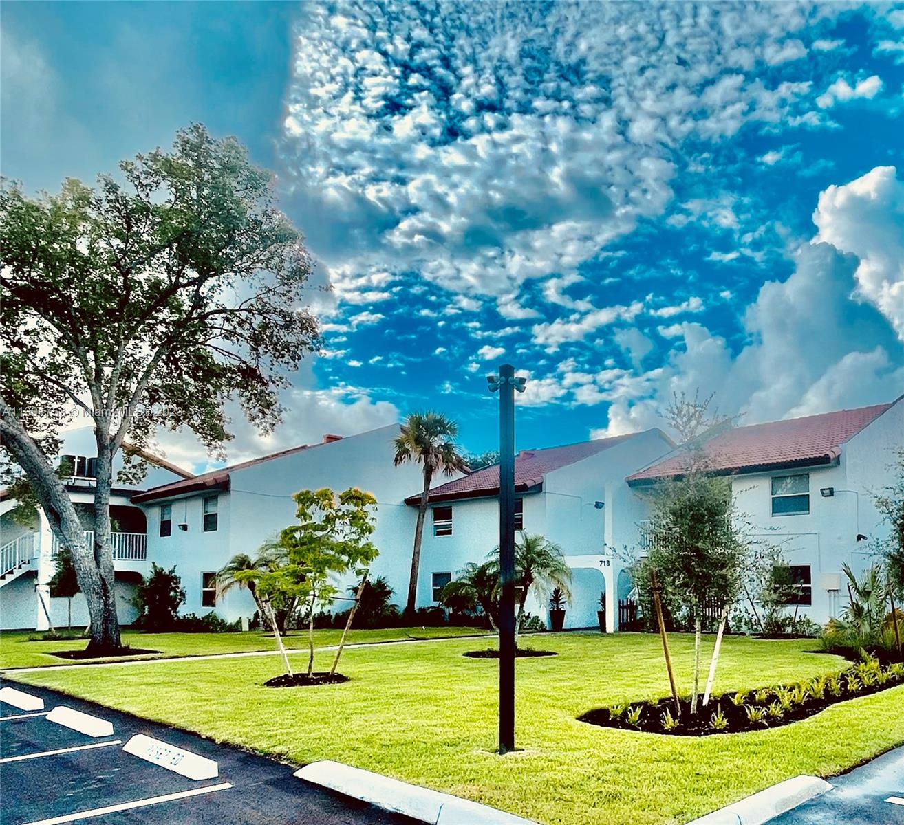 706 SW 81st Ter 11A, North Lauderdale, Florida 33068, 3 Bedrooms Bedrooms, ,2 BathroomsBathrooms,Residentiallease,For Rent,706 SW 81st Ter 11A,A11391753