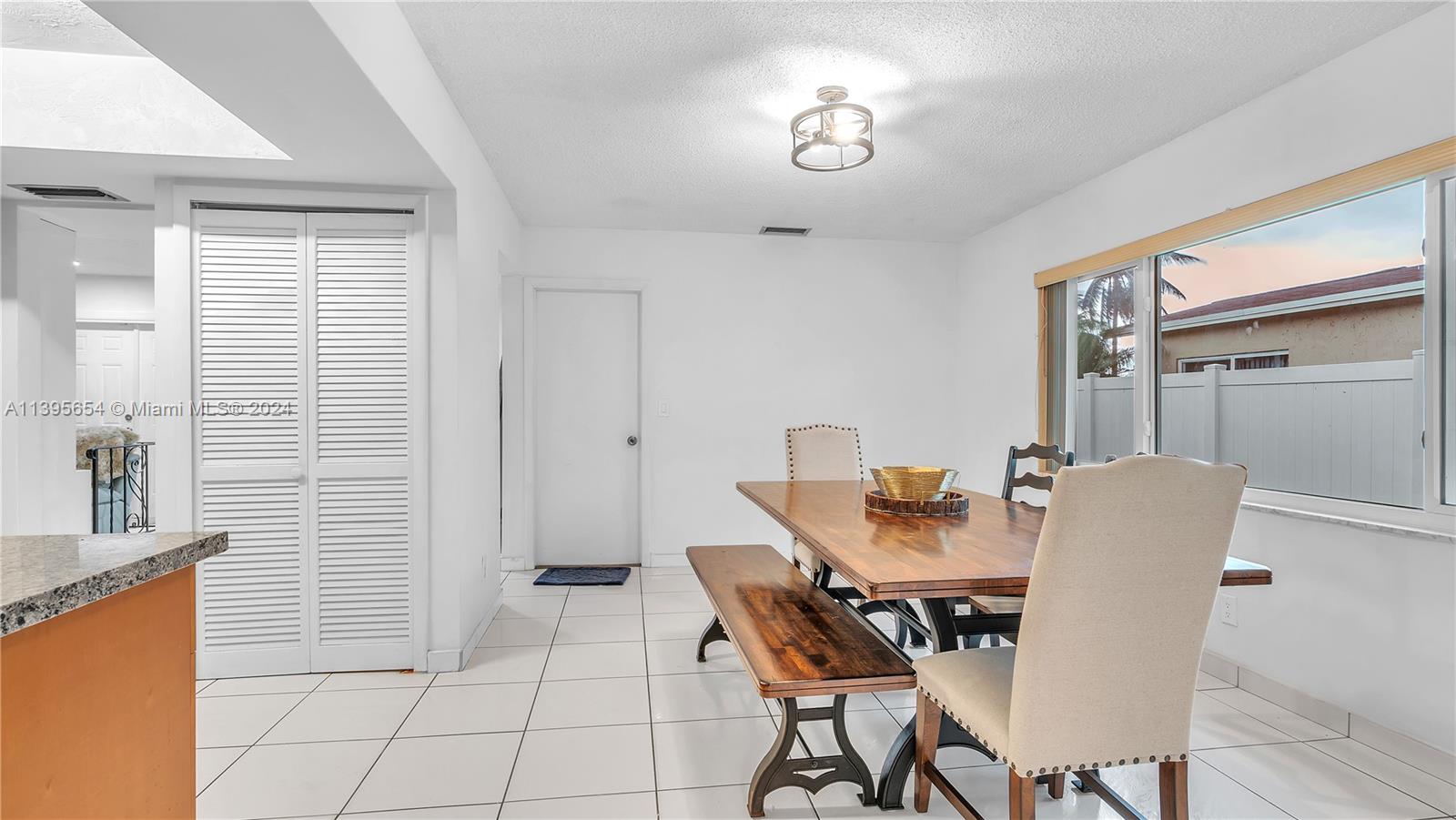 831 SW 49th Ter, Margate, Florida image 18