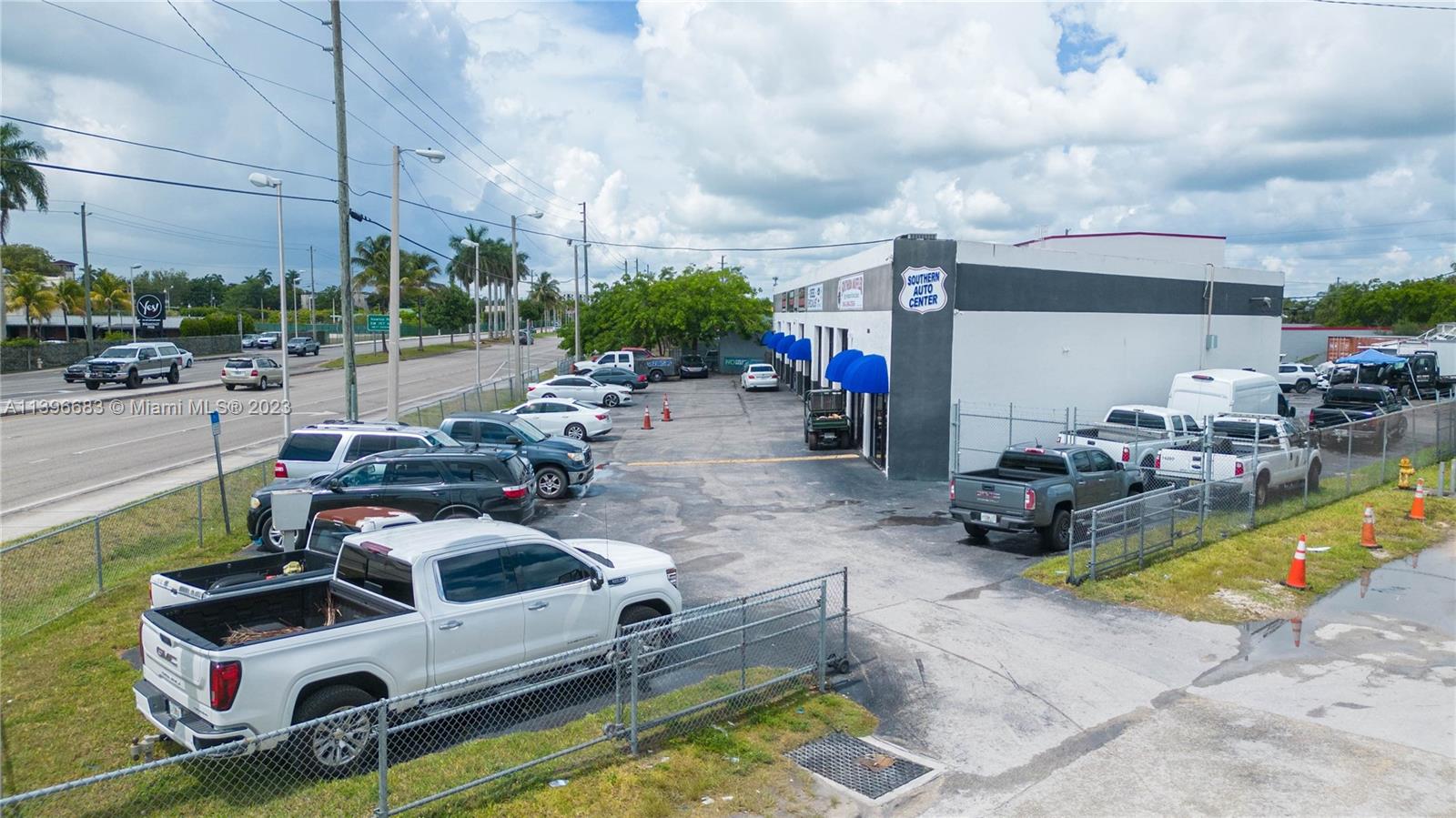 28400-28402 S Dixie Hwy