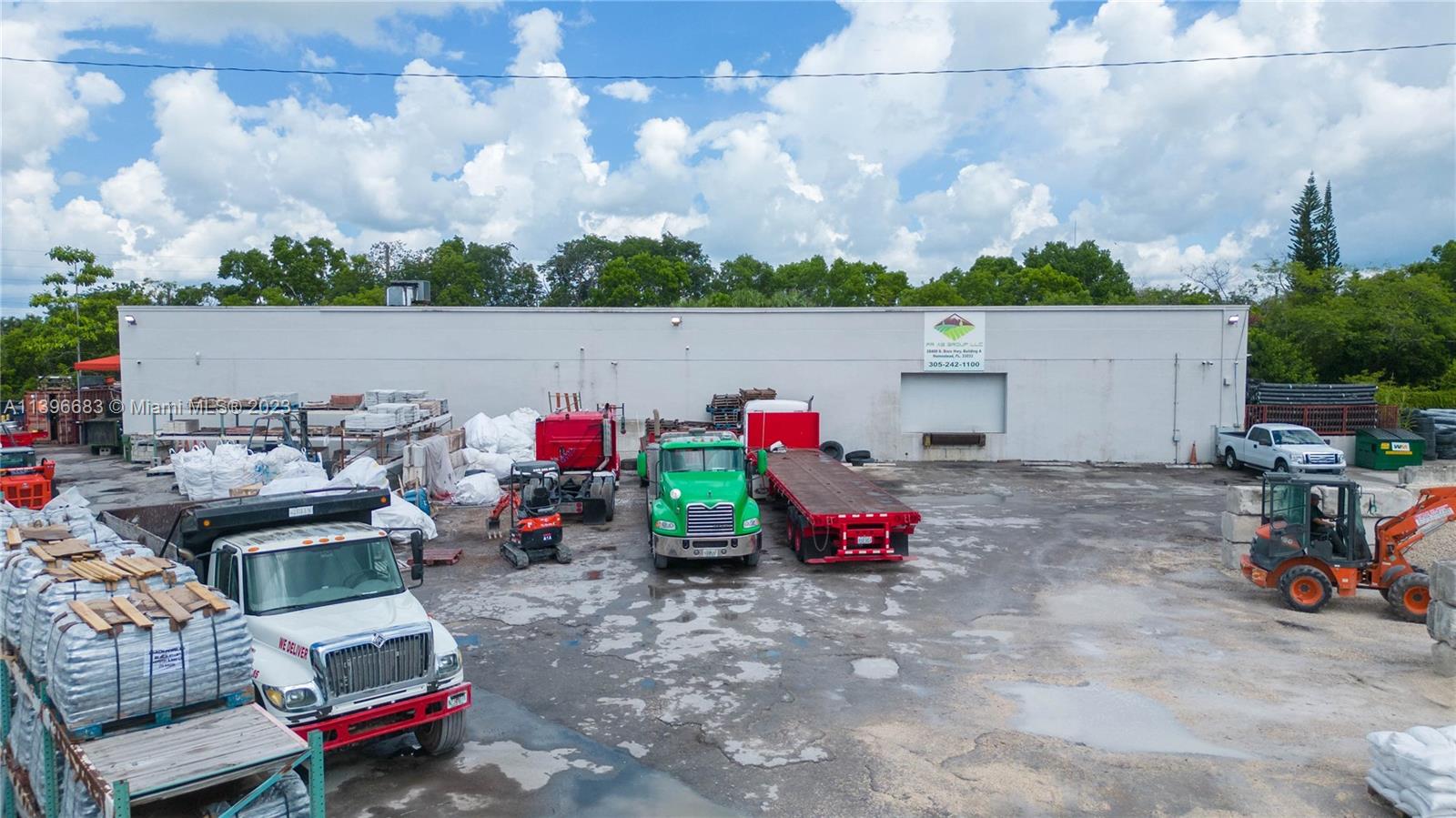 28400-28402 S Dixie Hwy