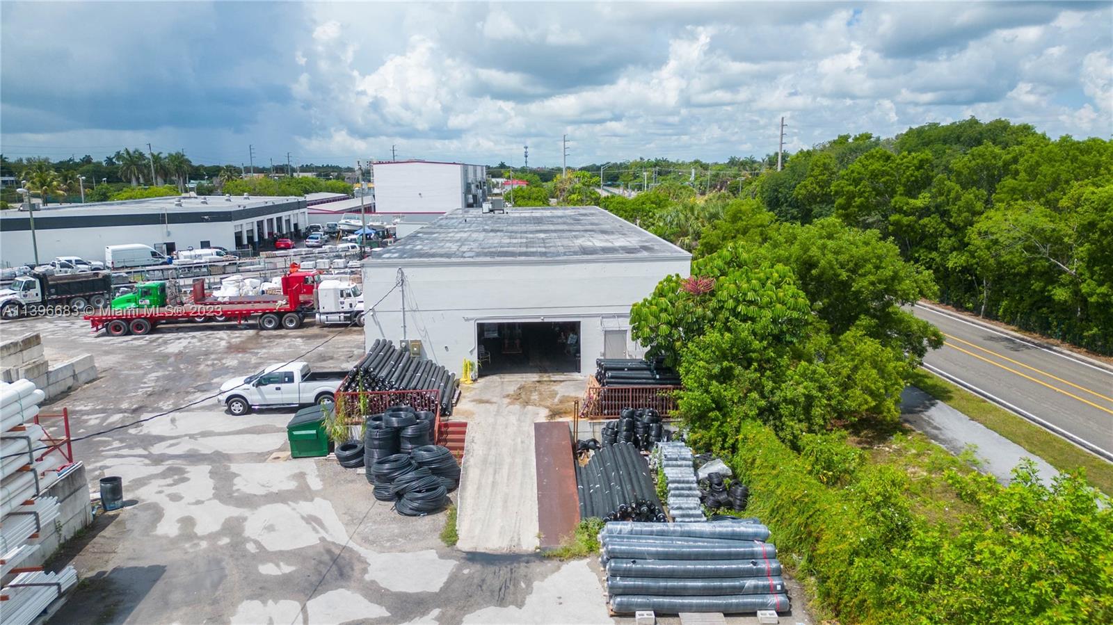 28400-28402 S Dixie Hwy