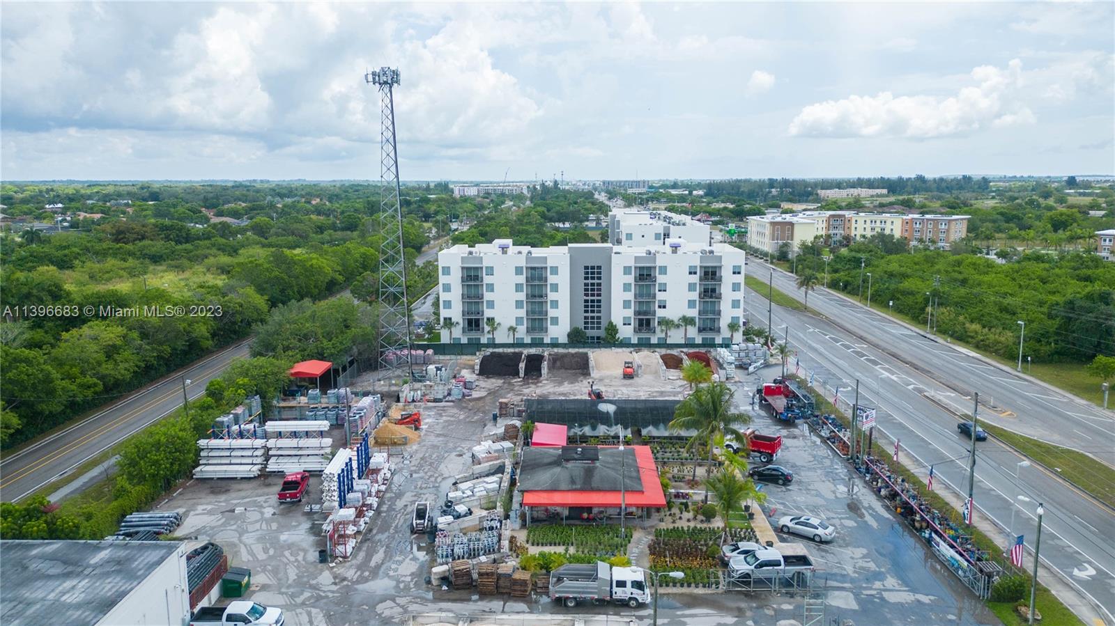 28400-28402 S Dixie Hwy