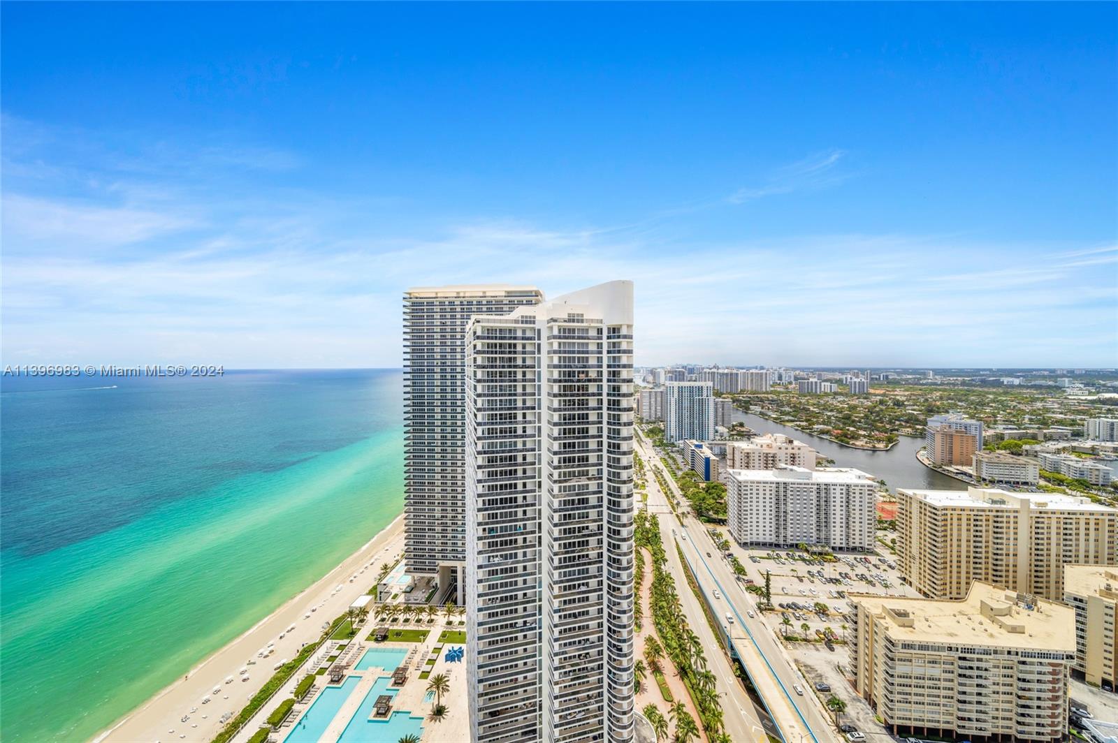 4111 S Ocean Dr 3607, Hollywood, Florida 33019, 3 Bedrooms Bedrooms, ,3 BathroomsBathrooms,Residential,For Sale,4111 S Ocean Dr 3607,A11396983