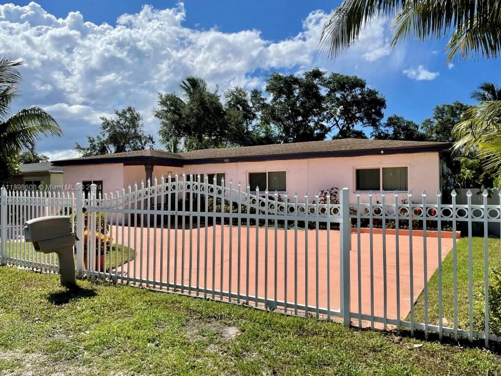 235 NE 150th St, Miami, Florida 33161, 5 Bedrooms Bedrooms, ,3 BathroomsBathrooms,Residential,For Sale,235 NE 150th St,A11398608
