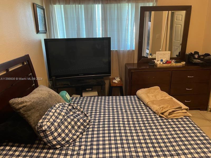 235 NE 150th St, Miami, Florida 33161, 5 Bedrooms Bedrooms, ,3 BathroomsBathrooms,Residential,For Sale,235 NE 150th St,A11398608