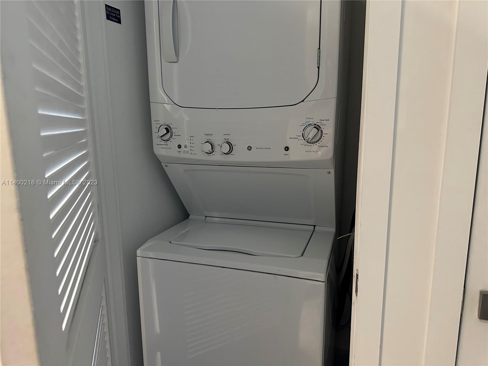 121 NE 34th St 1616, Miami, Florida 33137, 2 Bedrooms Bedrooms, ,2 BathroomsBathrooms,Residentiallease,For Rent,121 NE 34th St 1616,A11400218