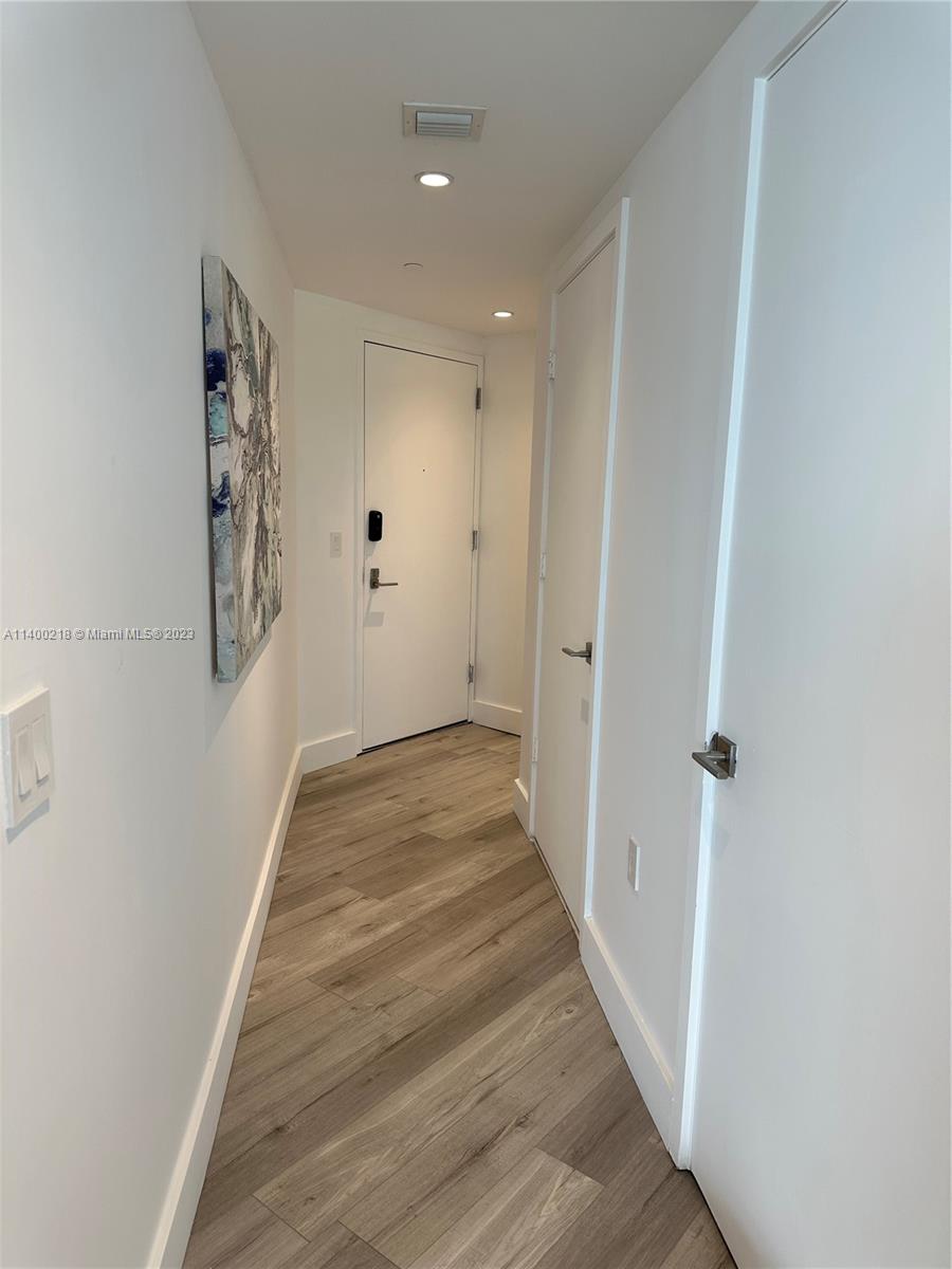 121 NE 34th St 1616, Miami, Florida 33137, 2 Bedrooms Bedrooms, ,2 BathroomsBathrooms,Residentiallease,For Rent,121 NE 34th St 1616,A11400218