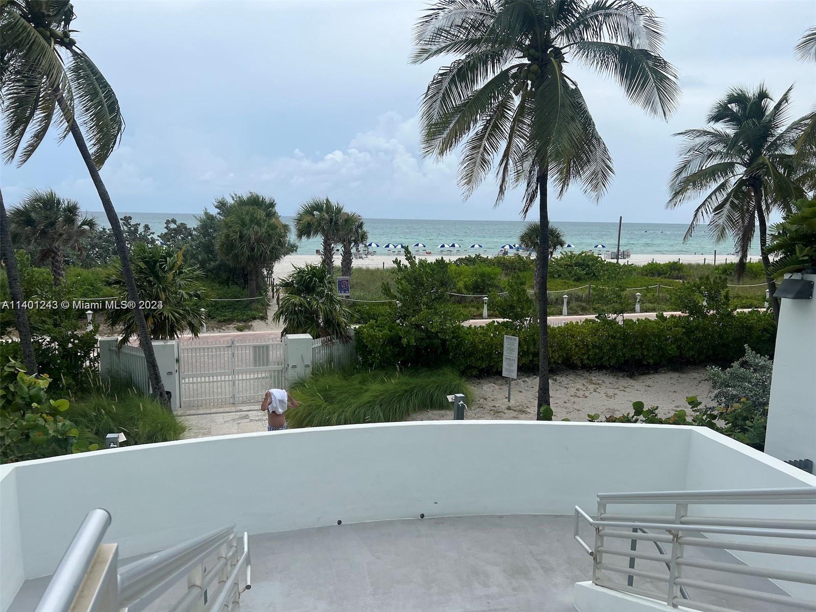 5161 Collins 910, Miami Beach, Florida 33140, 1 Bedroom Bedrooms, ,1 BathroomBathrooms,Residentiallease,For Rent,5161 Collins 910,A11401243