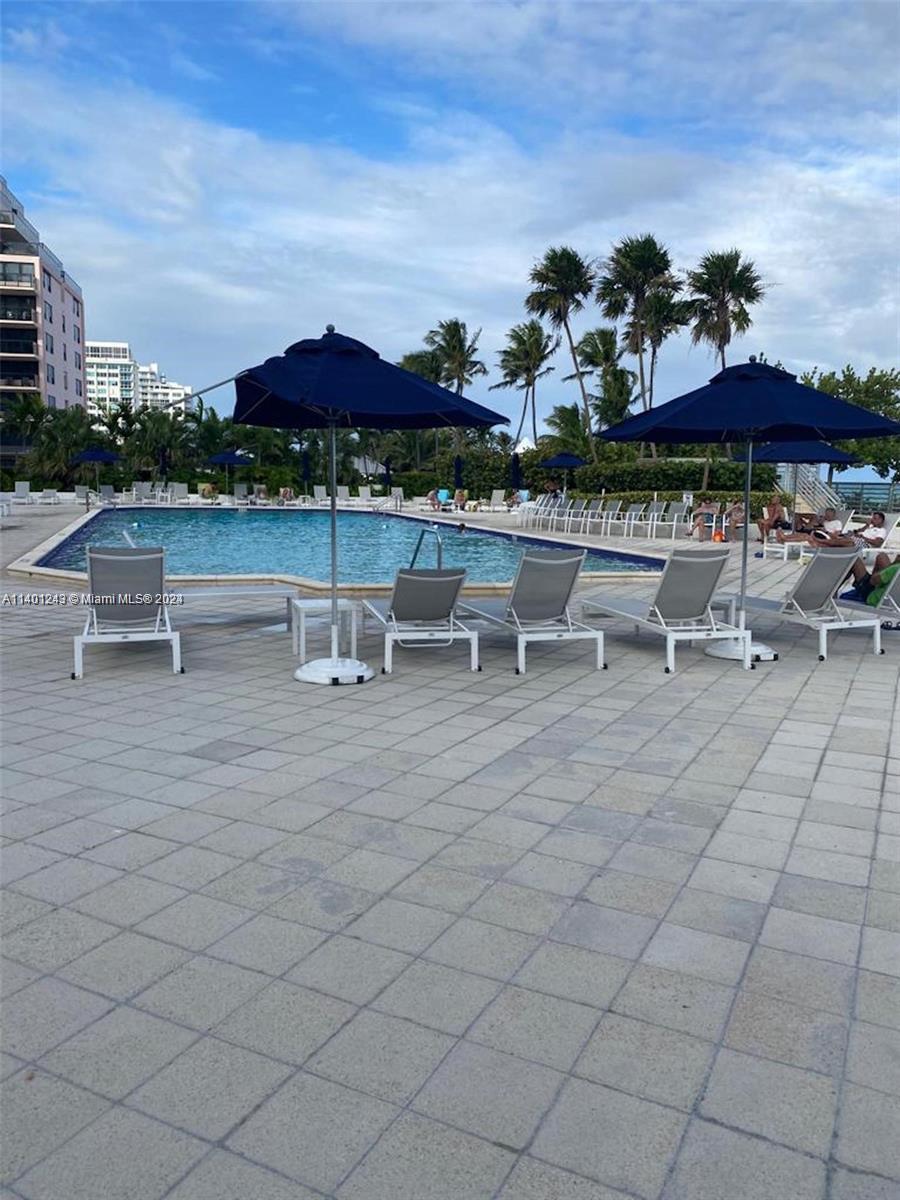 5161 Collins 910, Miami Beach, Florida 33140, 1 Bedroom Bedrooms, ,1 BathroomBathrooms,Residentiallease,For Rent,5161 Collins 910,A11401243