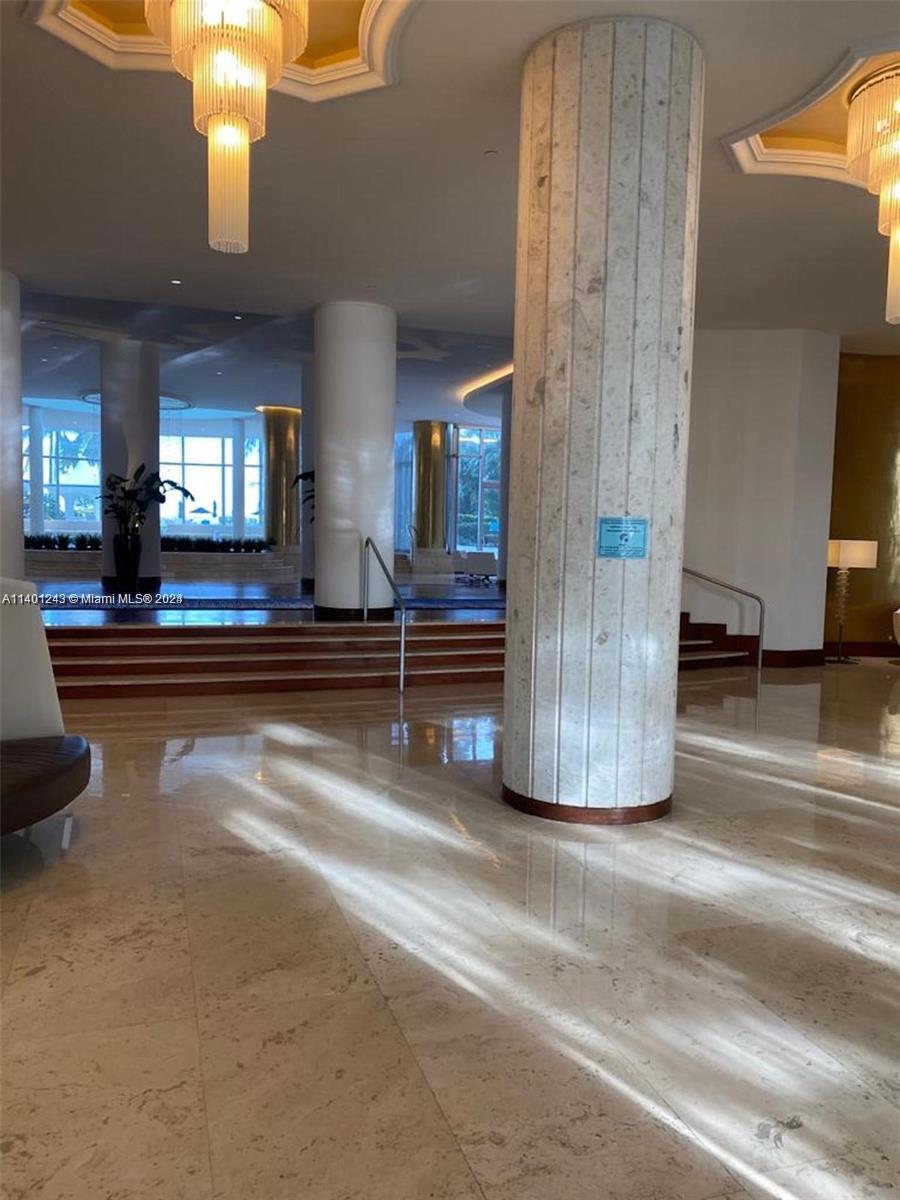 5161 Collins 910, Miami Beach, Florida 33140, 1 Bedroom Bedrooms, ,1 BathroomBathrooms,Residentiallease,For Rent,5161 Collins 910,A11401243