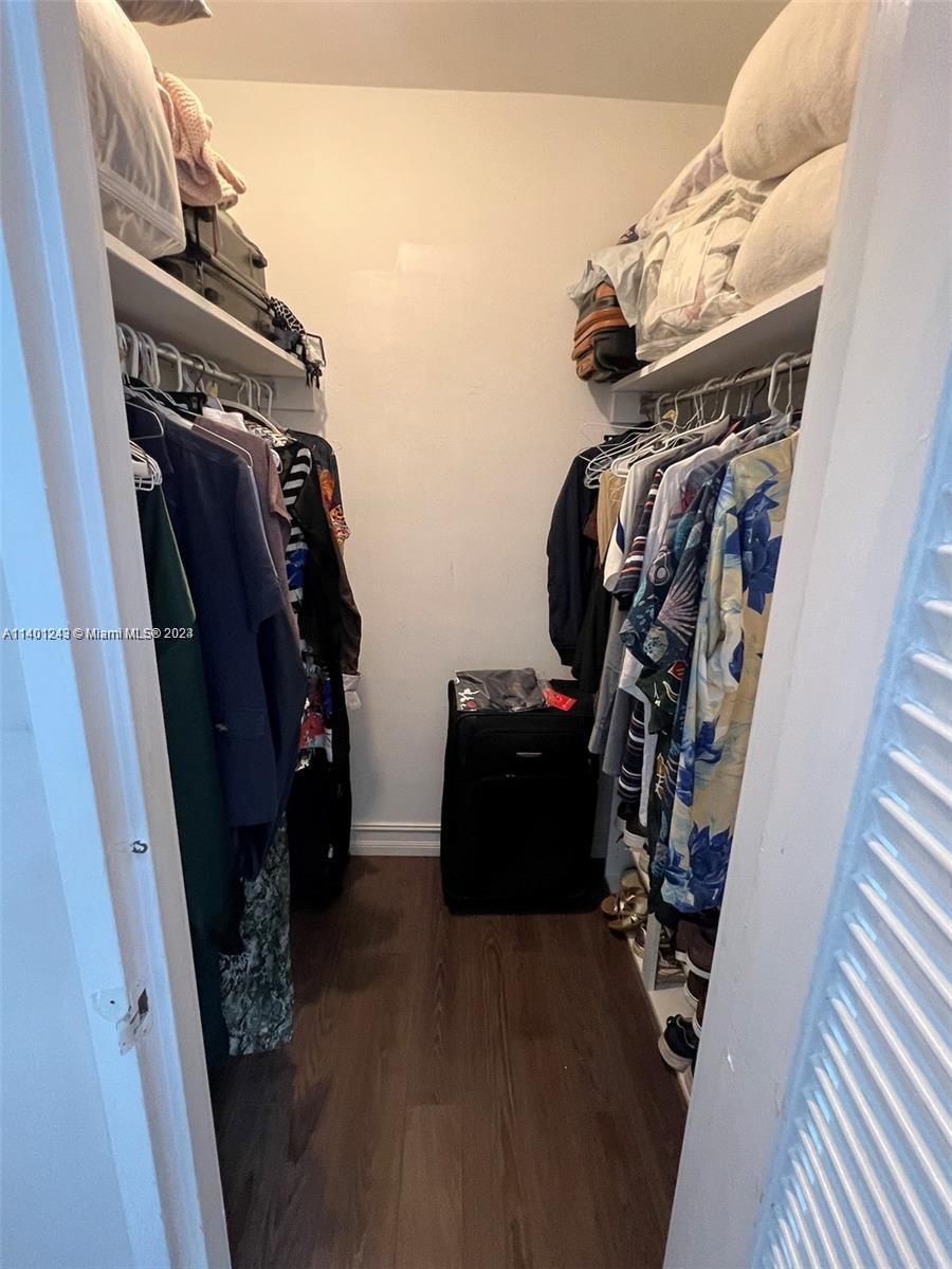 5161 Collins 910, Miami Beach, Florida 33140, 1 Bedroom Bedrooms, ,1 BathroomBathrooms,Residentiallease,For Rent,5161 Collins 910,A11401243