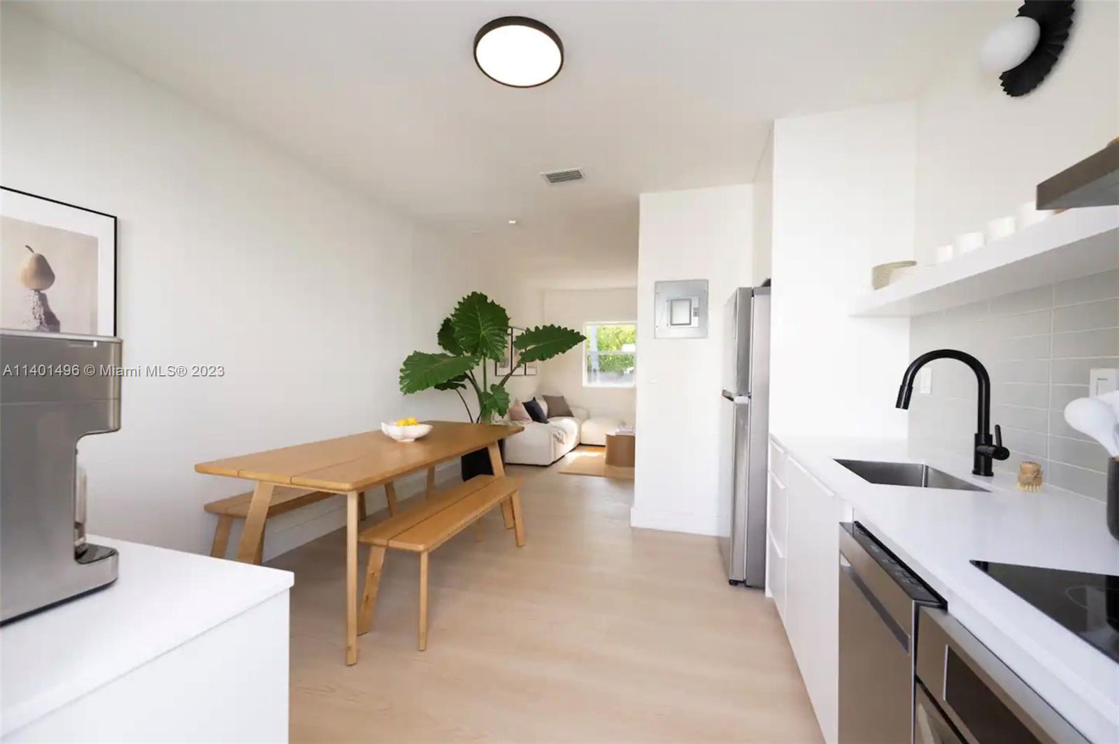 436 NE 64th St 1, Miami, Florida 33138, 2 Bedrooms Bedrooms, ,2 BathroomsBathrooms,Residentiallease,For Rent,436 NE 64th St 1,A11401496