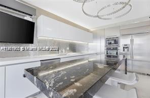 18671 Collins Ave, Sunny Isles Beach, FL, 33160 United States, 2 Bedrooms Bedrooms, ,2 BathroomsBathrooms,Residential,For Sale,Collins Ave,A11401903