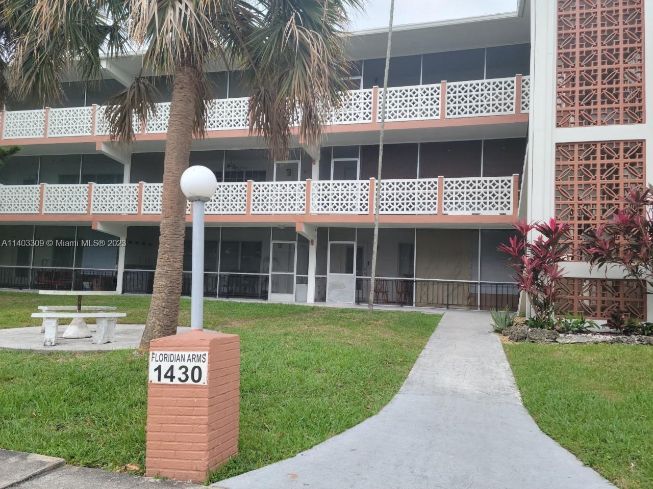 1430 NE 170th St #221, North Miami Beach, Florida image 2