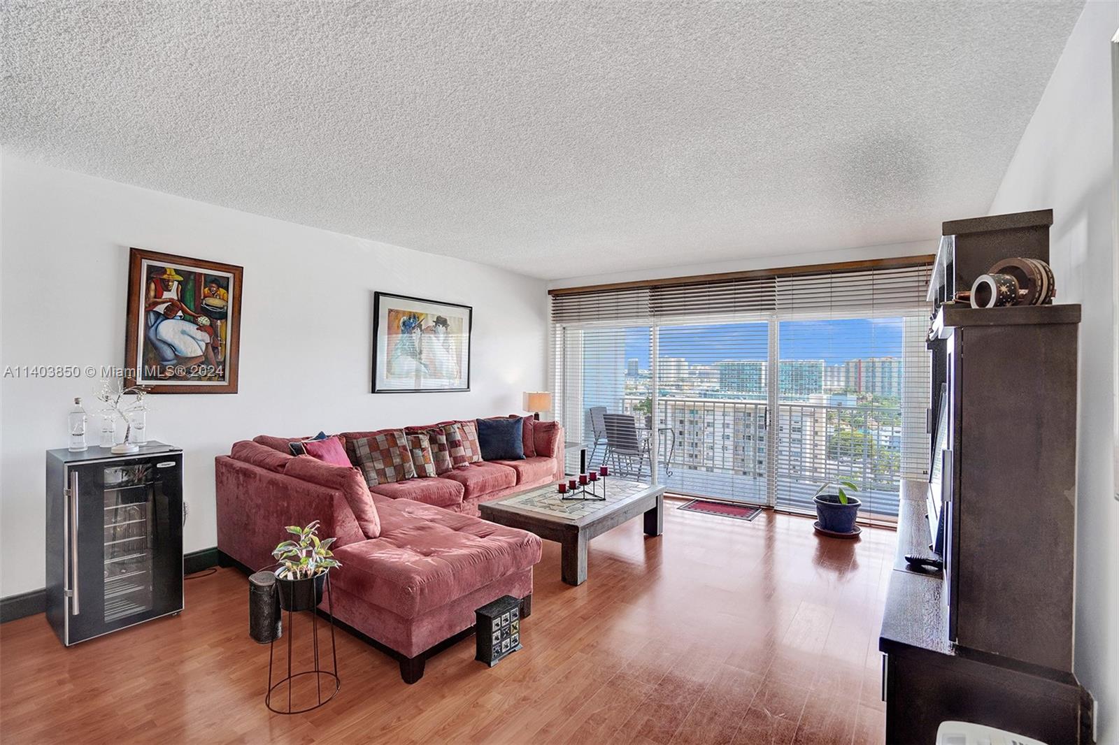 500 Bayview Dr, Sunny Isles Beach, FL, 33160 United States, 2 Bedrooms Bedrooms, ,2 BathroomsBathrooms,Residential,For Sale,Bayview Dr,A11403850