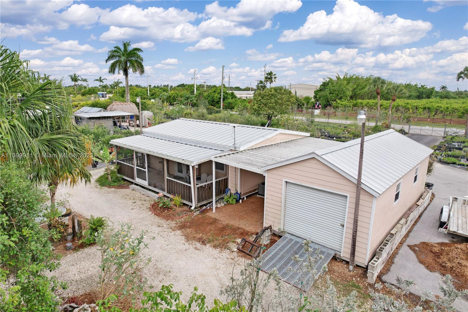 rear view.. tandem garage..