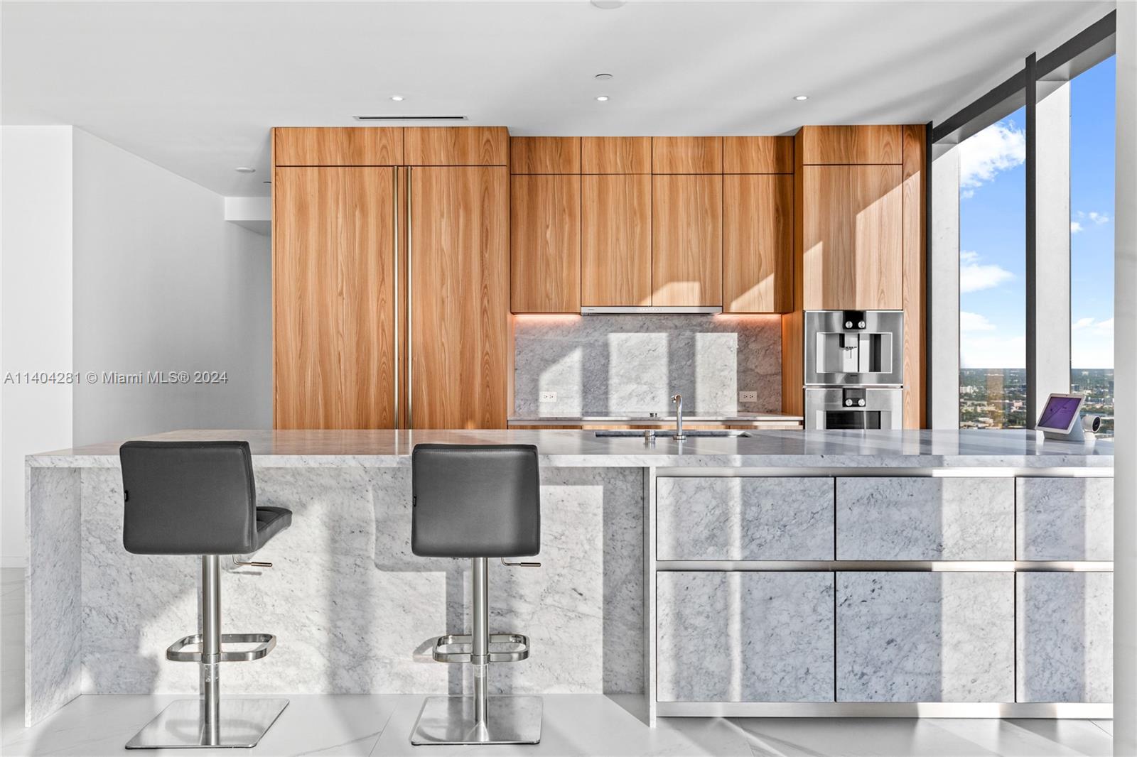 2000 Ocean Dr, Hallandale Beach, FL, 33009 United States, 3 Bedrooms Bedrooms, ,3 BathroomsBathrooms,Residential,For Sale,Ocean Dr,A11404281