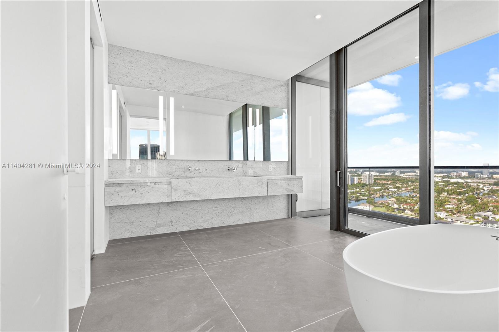 2000 Ocean Dr, Hallandale Beach, FL, 33009 United States, 3 Bedrooms Bedrooms, ,3 BathroomsBathrooms,Residential,For Sale,Ocean Dr,A11404281