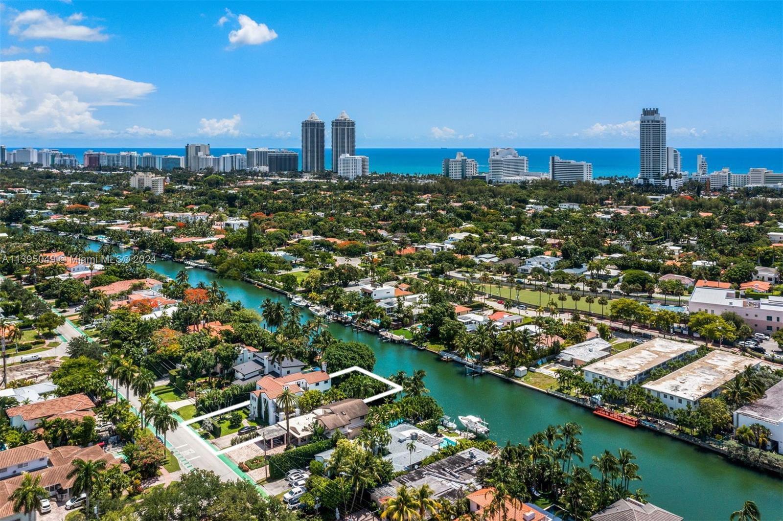 4315 Meridian Ave, Miami Beach, FL, 33140 United States, 4 Bedrooms Bedrooms, ,4 BathroomsBathrooms,Residential,For Sale,Meridian Ave,A11395049