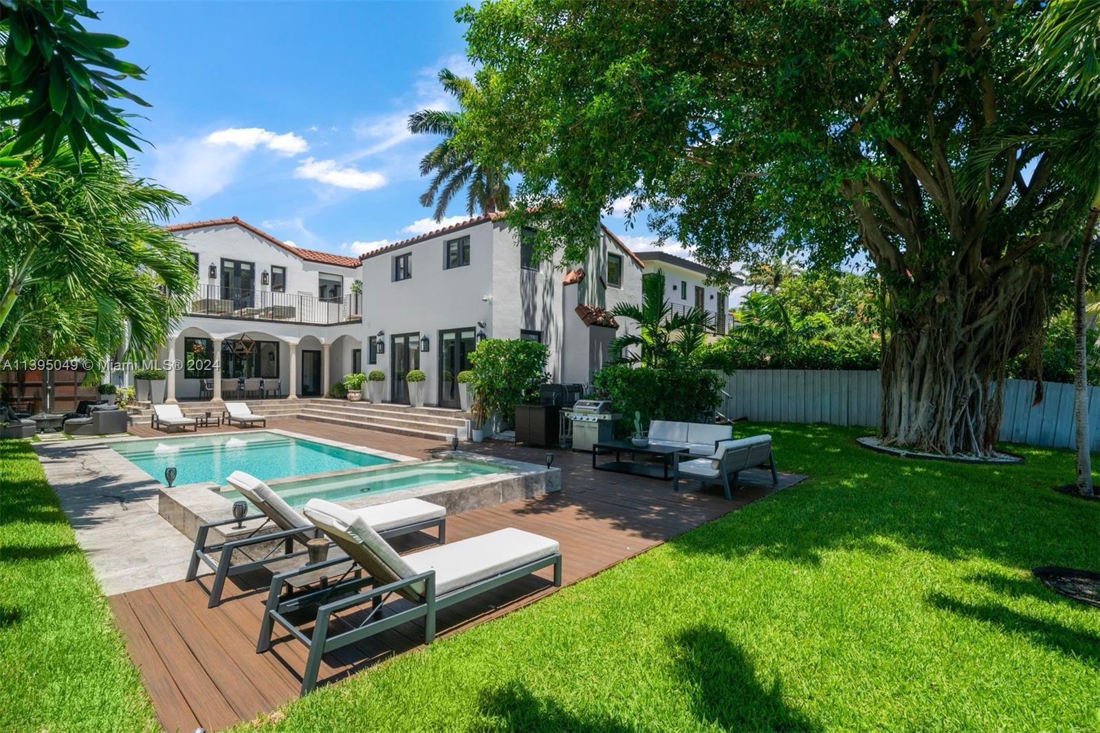4315 N Meridian Ave, Miami Beach, Florida 33140, 4 Bedrooms Bedrooms, ,4 BathroomsBathrooms,Residential,For Sale,4315 N Meridian Ave,A11395049