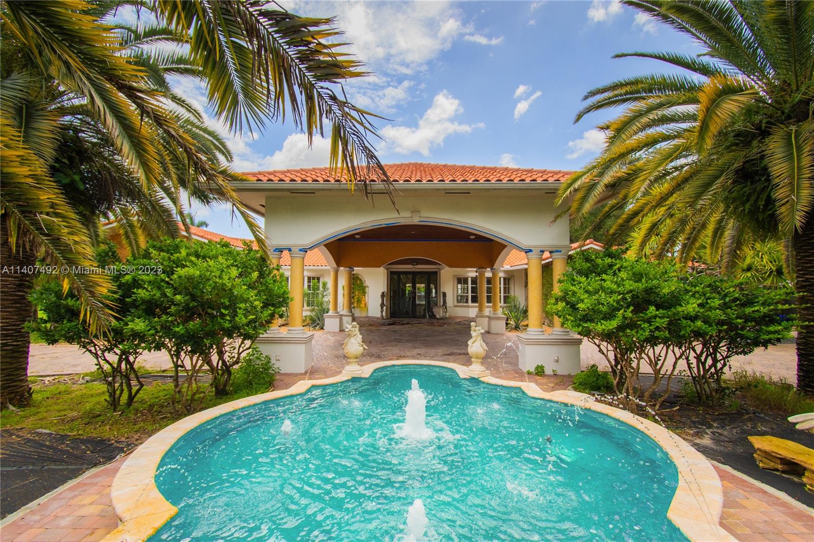 5851 118th Ave, Miami, FL, 33183 United States, 6 Bedrooms Bedrooms, ,4 BathroomsBathrooms,Residential,For Sale,118th Ave,A11407492