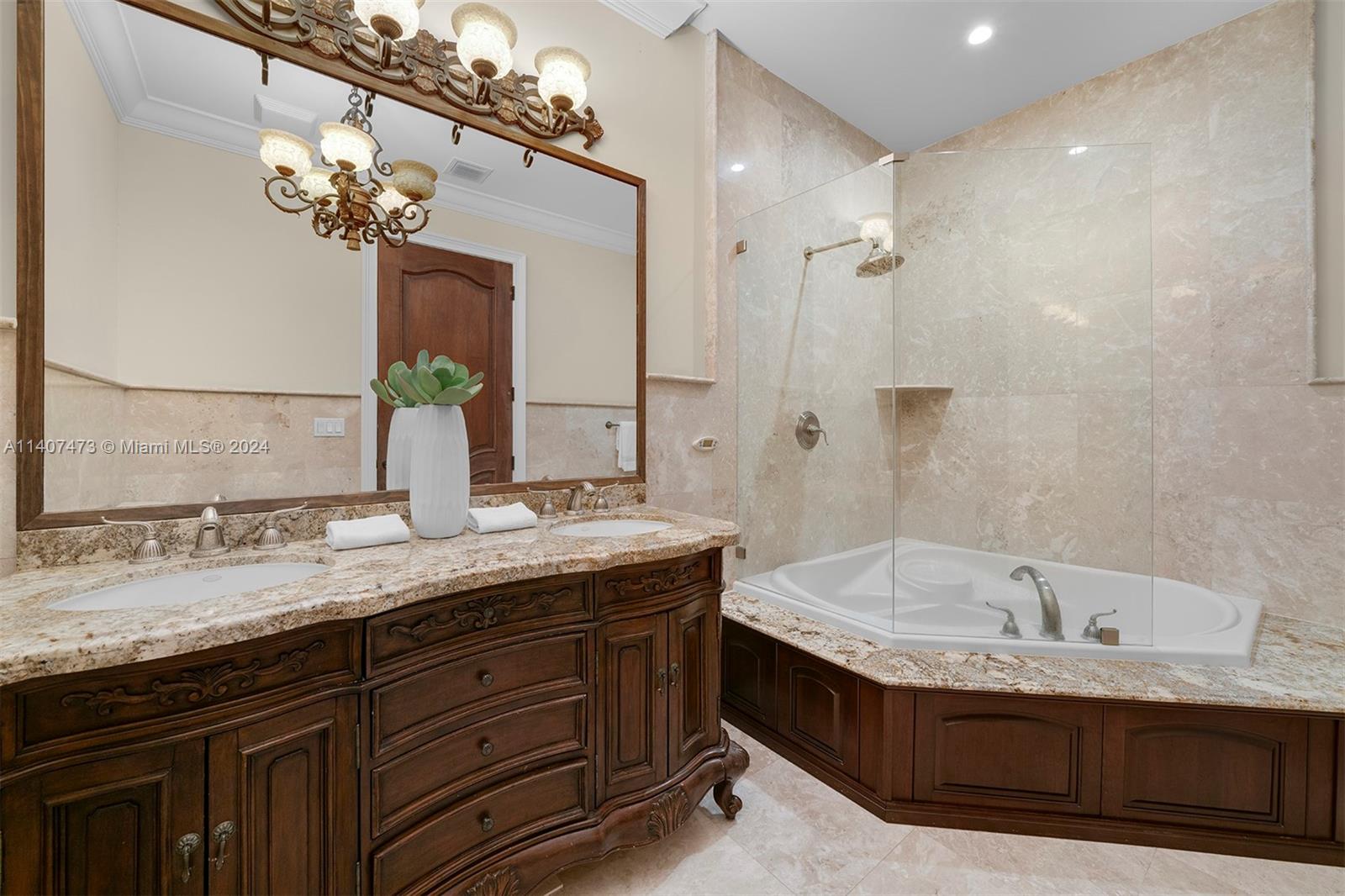 5875 129th Ter, Pinecrest, FL, 33156 United States, 6 Bedrooms Bedrooms, ,7 BathroomsBathrooms,Residential,For Sale,129th Ter,A11407473