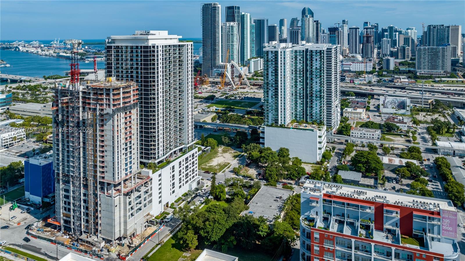 Spectacular breathtaking view from the South East Penthouse at the Canvas Condominium, view also soon to include MWC and Miami's future Signature Bridge. Modern 2 bed 2 bath unit with southern exposure and great natural light. Building was completed late 2018, featuring state of the art amenities - 3 pools, state of the art gym, racket ball, dry sauna, yoga room, business center, club room and more. Property located at Wynwood gateway, just couple of blocks away from world famous Wynwood Walls, and the art and entertainment districts. HOA includes cable, internet, , and 1 assigned parking space.