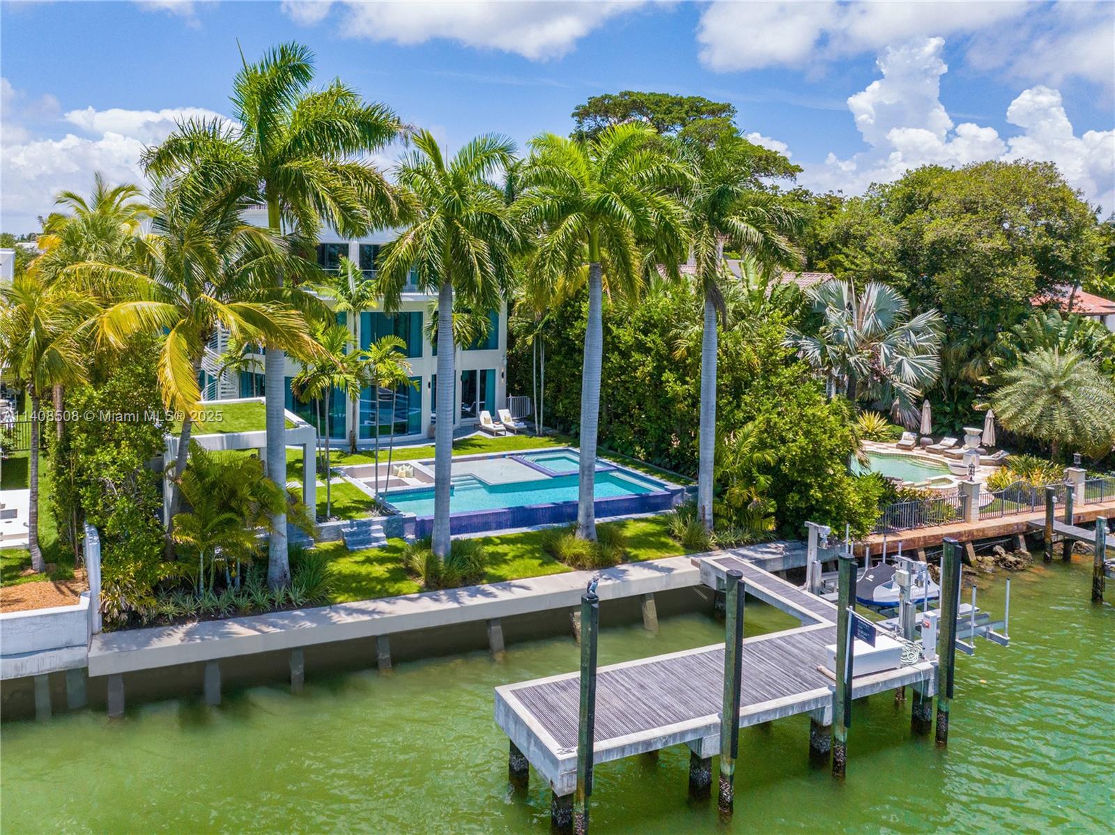 5785 Pine Tree Dr, Miami Beach, Florida 33140, 8 Bedrooms Bedrooms, ,6 BathroomsBathrooms,Residential,For Sale,5785 Pine Tree Dr,A11408508