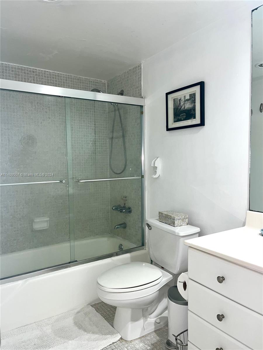 19370 Collins Ave, Sunny Isles Beach, FL, 33160 United States, 1 Bedroom Bedrooms, ,1 BathroomBathrooms,Residential,For Sale,Collins Ave,A11409557