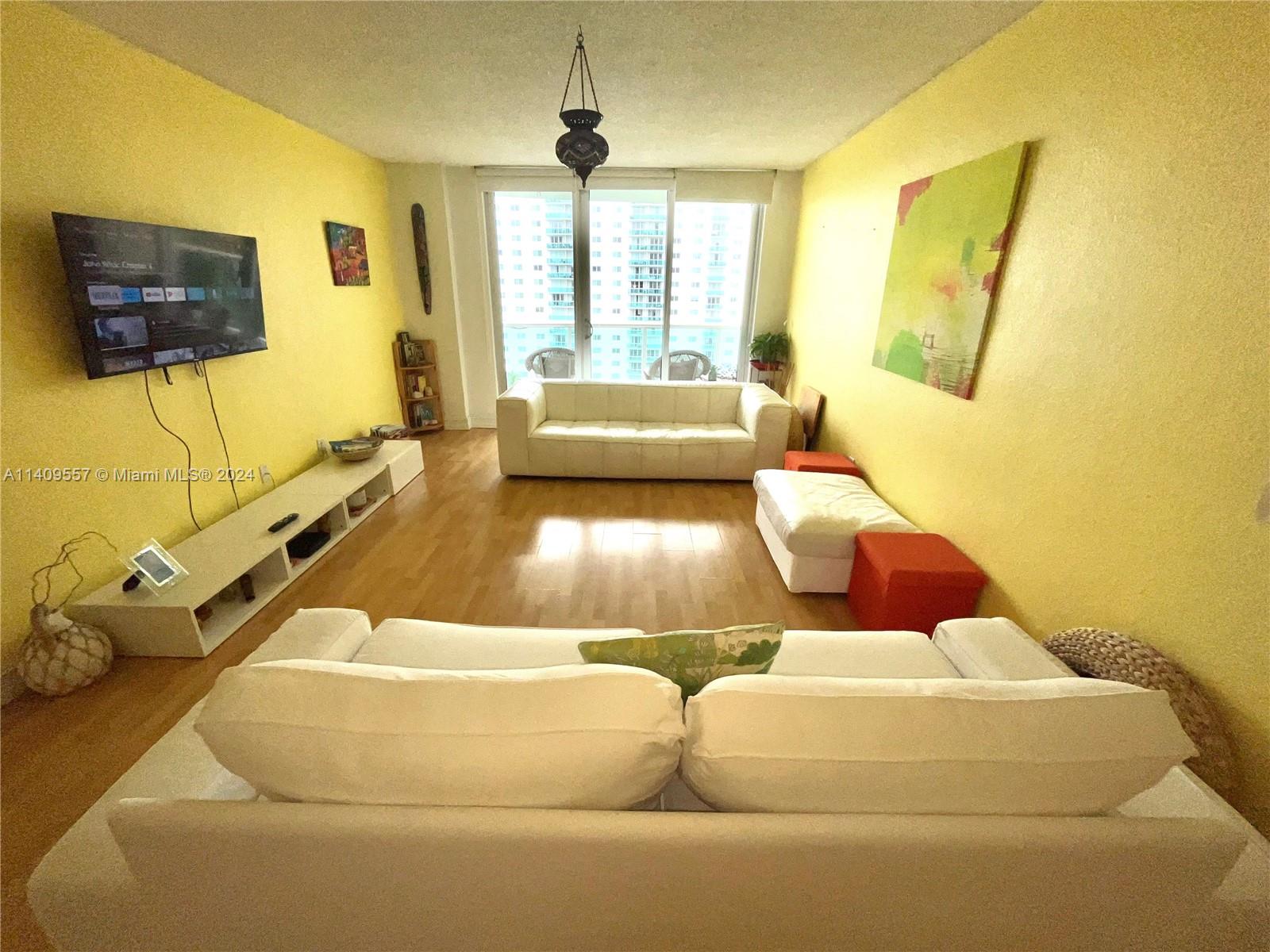 19370 Collins Ave, Sunny Isles Beach, FL, 33160 United States, 1 Bedroom Bedrooms, ,1 BathroomBathrooms,Residential,For Sale,Collins Ave,A11409557