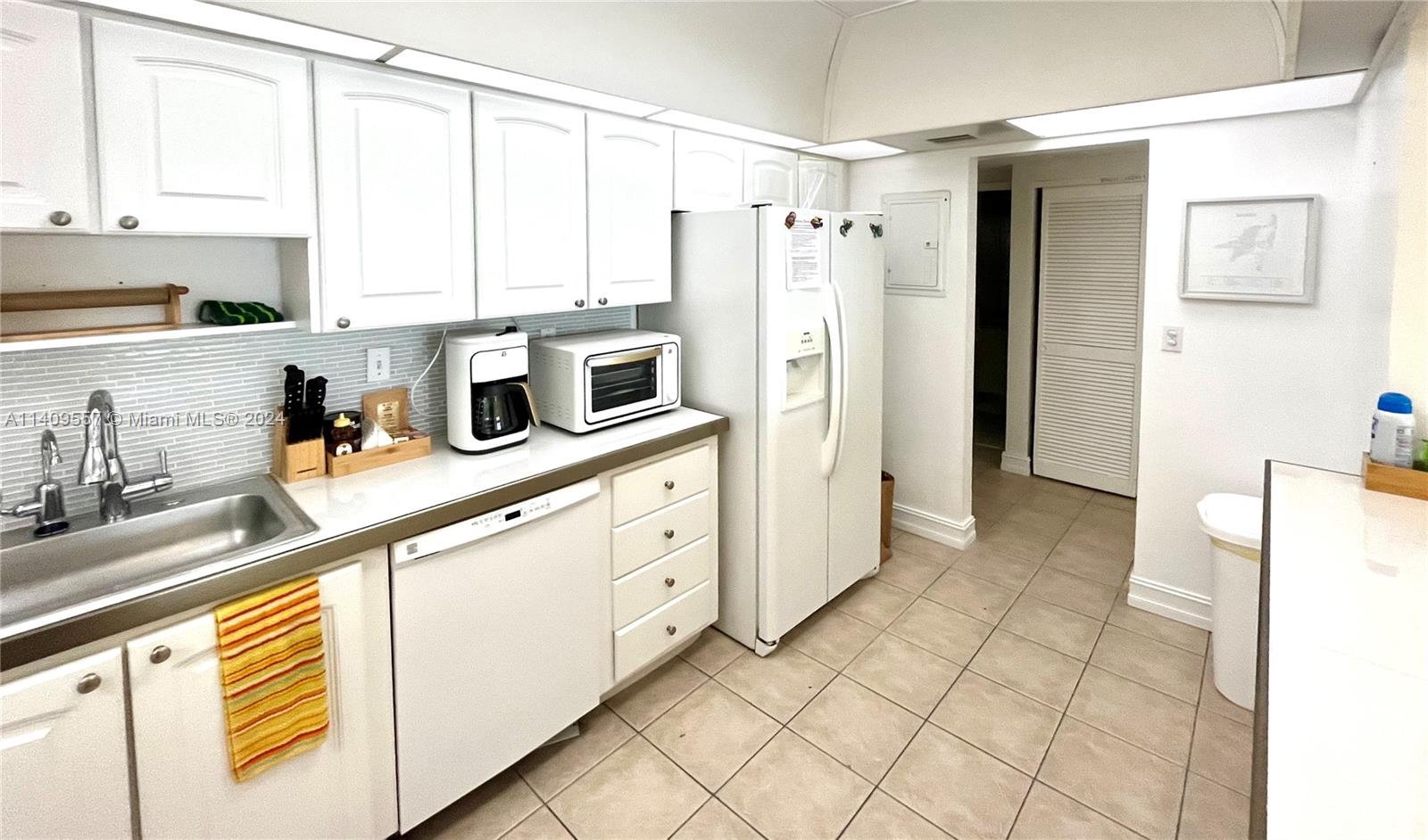 19370 Collins Ave, Sunny Isles Beach, FL, 33160 United States, 1 Bedroom Bedrooms, ,1 BathroomBathrooms,Residential,For Sale,Collins Ave,A11409557