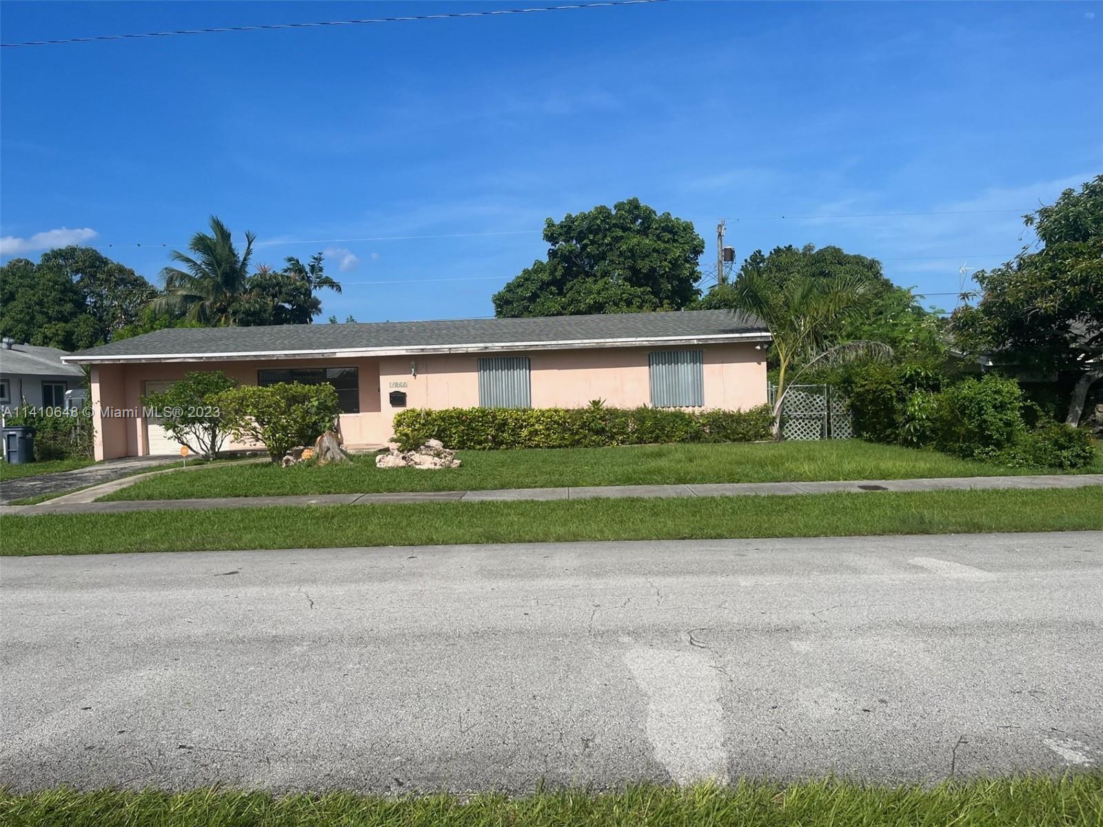 16025 SW 101st Ave  For Sale A11410648, FL