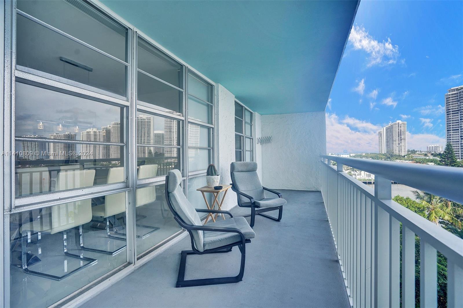 301 174th St 701, Sunny Isles Beach, FL 33160, 2 Bedrooms Bedrooms, ,2 BathroomsBathrooms,Residential,For Sale,174th St,A11410809