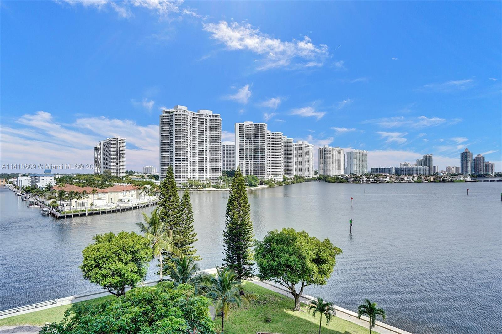 301 174th St 701, Sunny Isles Beach, FL 33160, 2 Bedrooms Bedrooms, ,2 BathroomsBathrooms,Residential,For Sale,174th St,A11410809