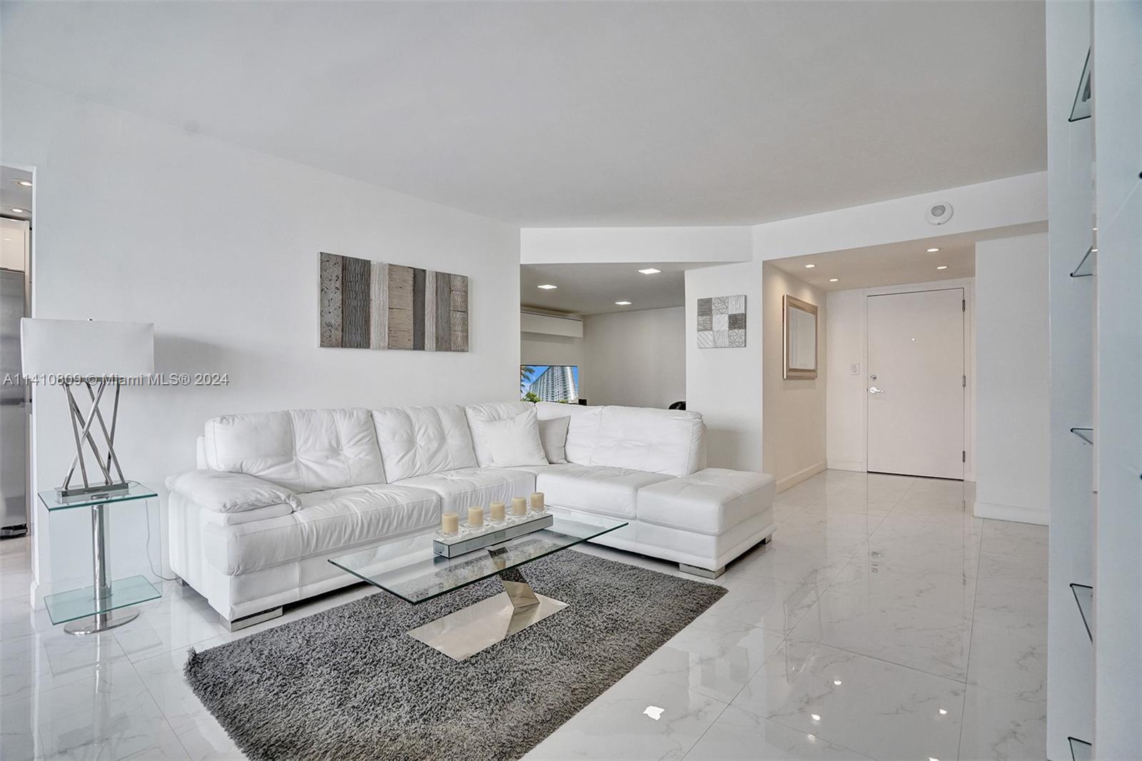 301 174th St 701, Sunny Isles Beach, FL 33160, 2 Bedrooms Bedrooms, ,2 BathroomsBathrooms,Residential,For Sale,174th St,A11410809