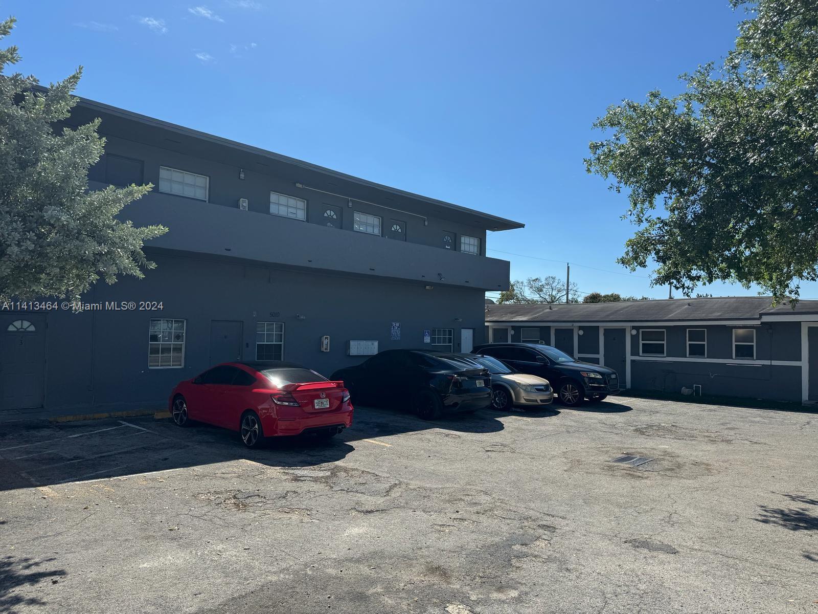 5010 Pembroke Rd, West Park, Florida 33021, ,Residentialincome,For Sale,5010 Pembroke Rd,A11413464