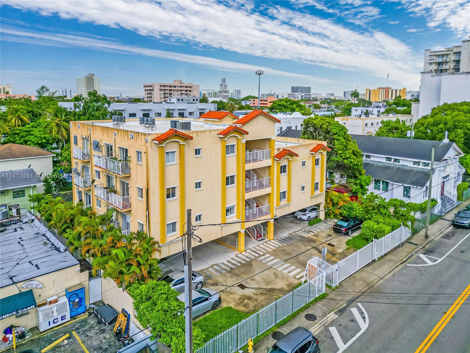 WALKING DISTANCE
 TO BUS STOP, SUPERMARKETS