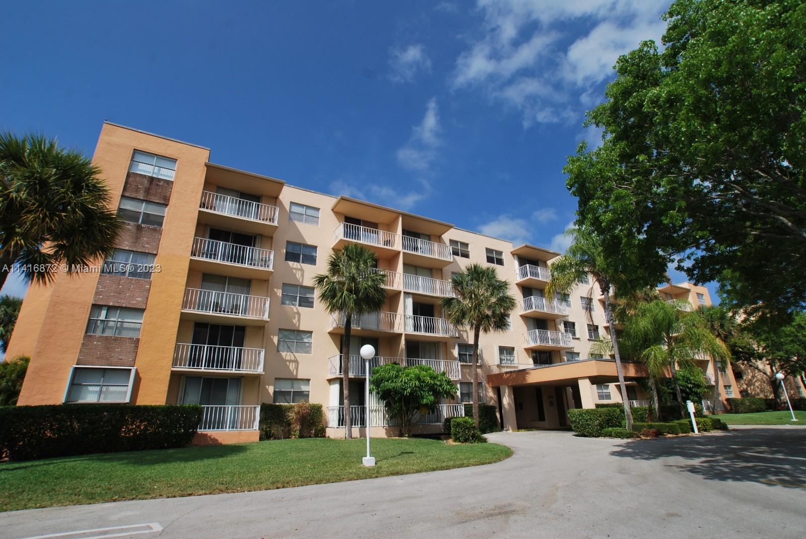 470 Executive Center Dr, West Palm Beach, FL, 33401 United States, 1 Bedroom Bedrooms, ,1 BathroomBathrooms,Residential,For Sale,Executive Center Dr,A11416872