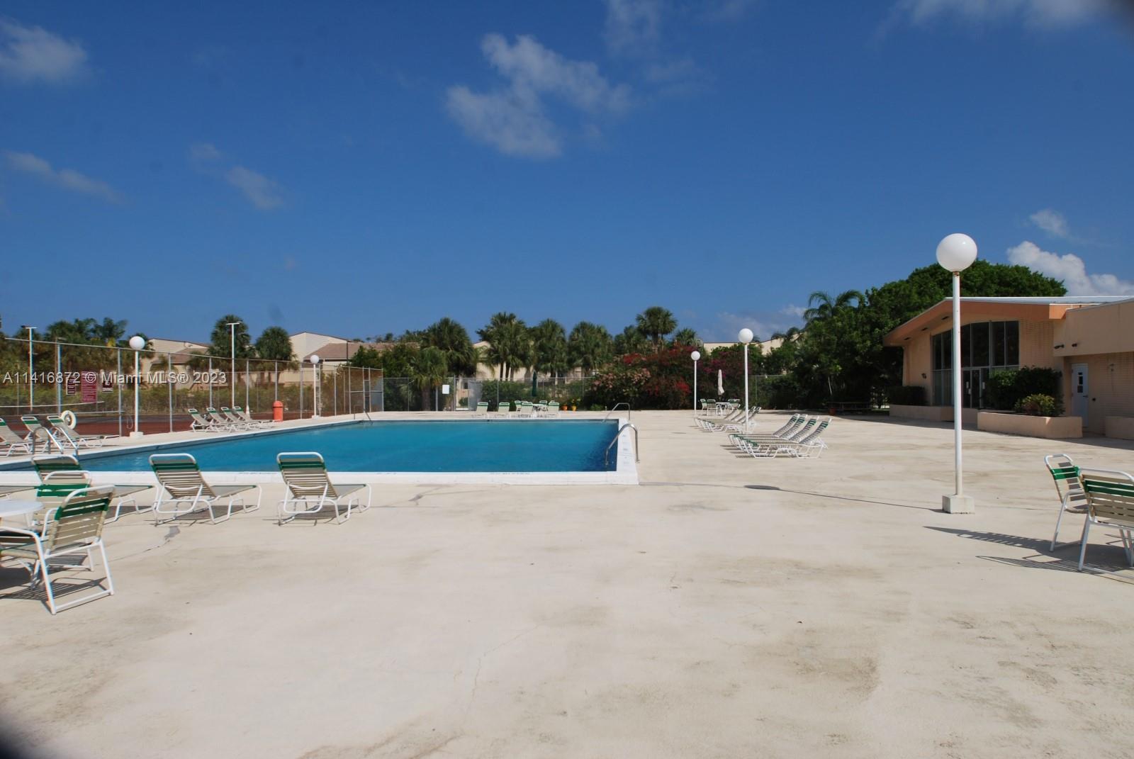 470 Executive Center Dr, West Palm Beach, FL, 33401 United States, 1 Bedroom Bedrooms, ,1 BathroomBathrooms,Residential,For Sale,Executive Center Dr,A11416872