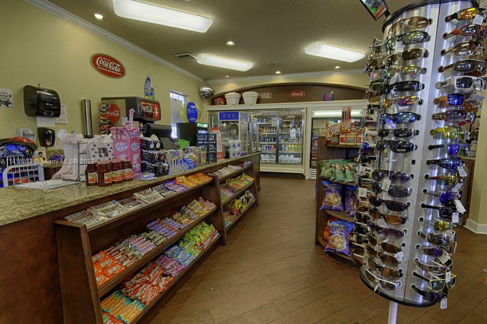 8121 Fan Palm Way, Kissimmee, FL, 34747 United States, 4 Bedrooms Bedrooms, ,2 BathroomsBathrooms,Residential,For Sale,Fan Palm Way,A11418032