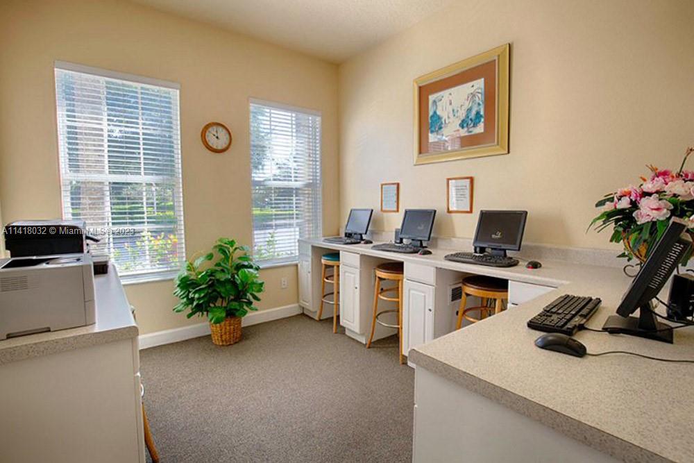 8121 Fan Palm Way, Kissimmee, FL, 34747 United States, 4 Bedrooms Bedrooms, ,2 BathroomsBathrooms,Residential,For Sale,Fan Palm Way,A11418032