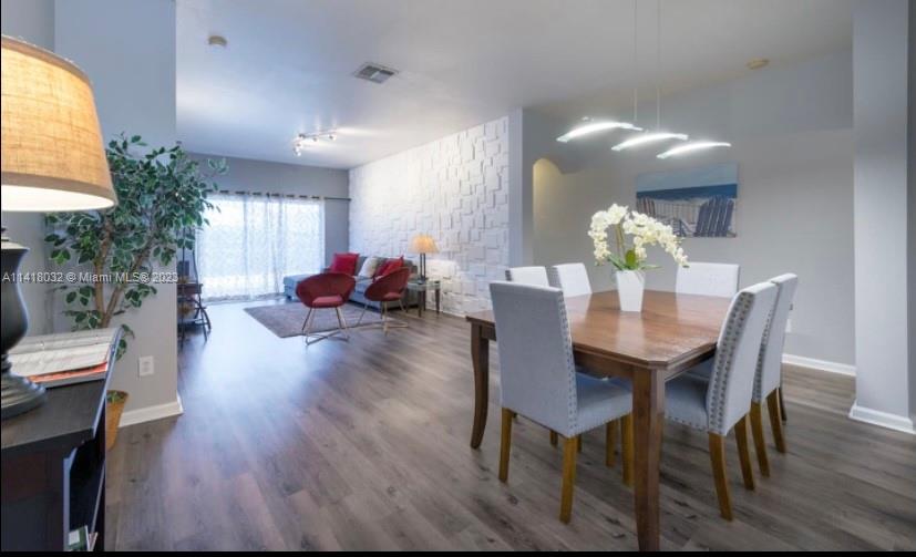 8121 Fan Palm Way, Kissimmee, FL, 34747 United States, 4 Bedrooms Bedrooms, ,2 BathroomsBathrooms,Residential,For Sale,Fan Palm Way,A11418032