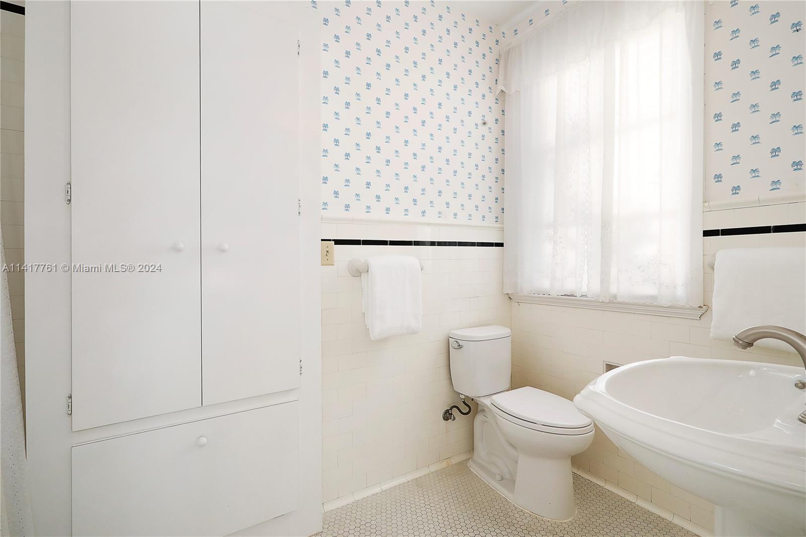 1026 Hardee Rd, Coral Gables, FL, 33146 United States, 5 Bedrooms Bedrooms, ,4 BathroomsBathrooms,Residential,For Sale,Hardee Rd,A11417761