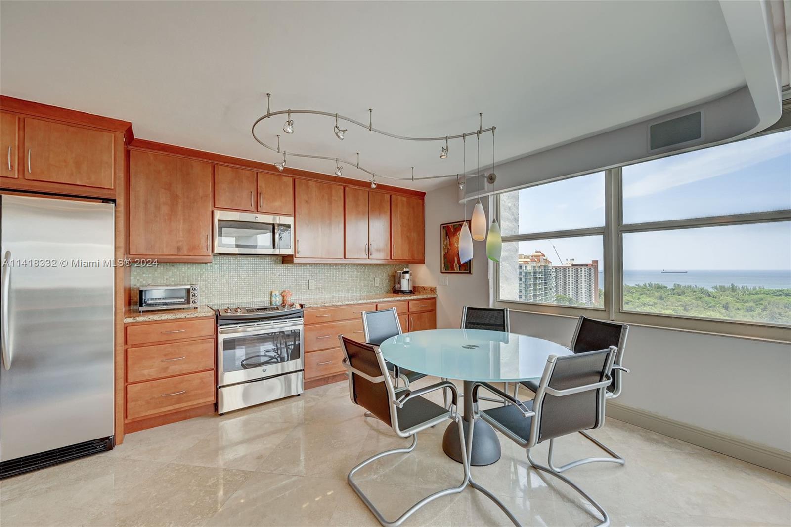 936 Intracoastal Dr, Fort Lauderdale, FL, 33304 United States, 2 Bedrooms Bedrooms, ,2 BathroomsBathrooms,Residential,For Sale,Intracoastal Dr,A11418332