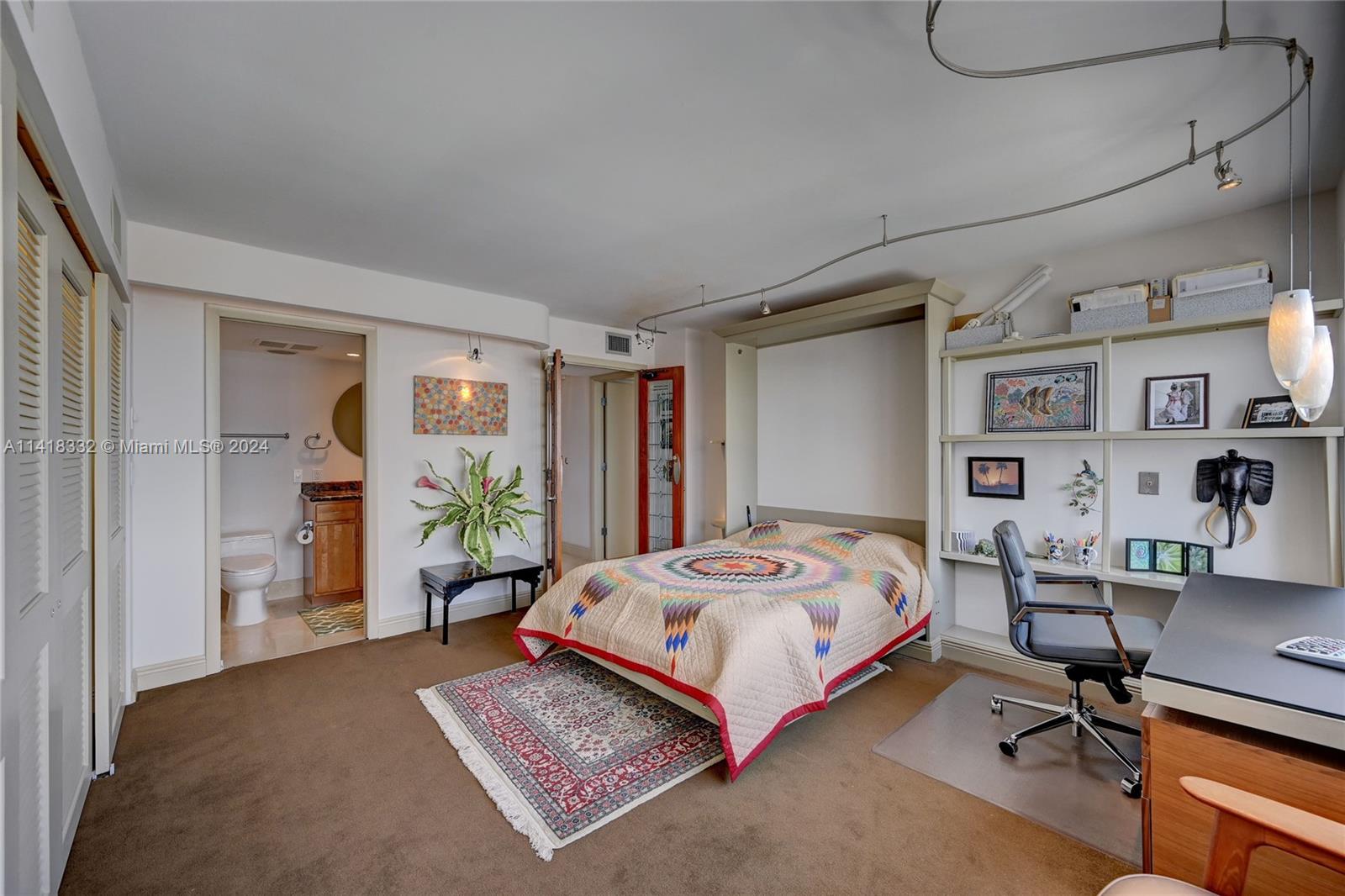 936 Intracoastal Dr, Fort Lauderdale, FL, 33304 United States, 2 Bedrooms Bedrooms, ,2 BathroomsBathrooms,Residential,For Sale,Intracoastal Dr,A11418332