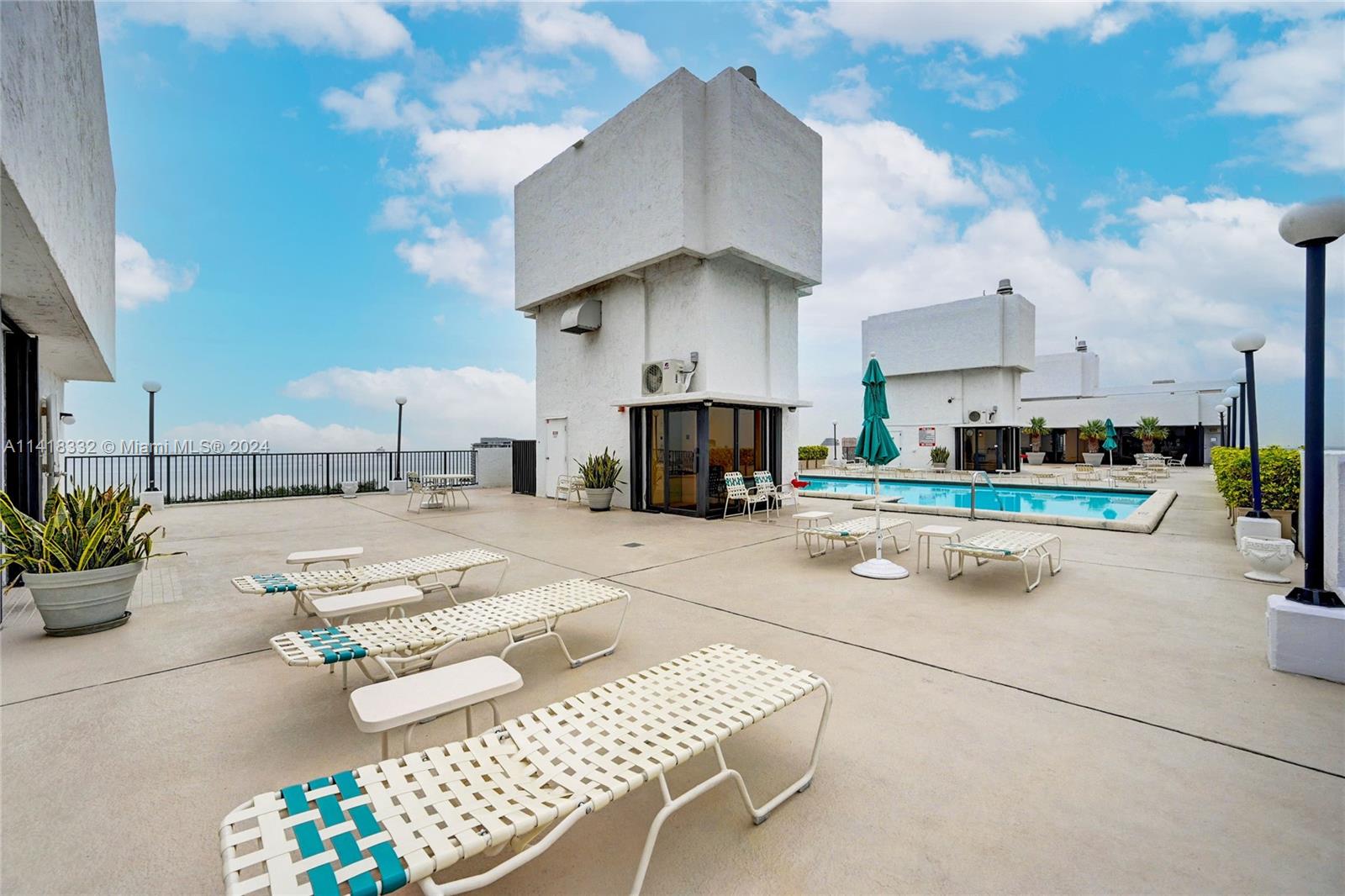 936 Intracoastal Dr, Fort Lauderdale, FL, 33304 United States, 2 Bedrooms Bedrooms, ,2 BathroomsBathrooms,Residential,For Sale,Intracoastal Dr,A11418332