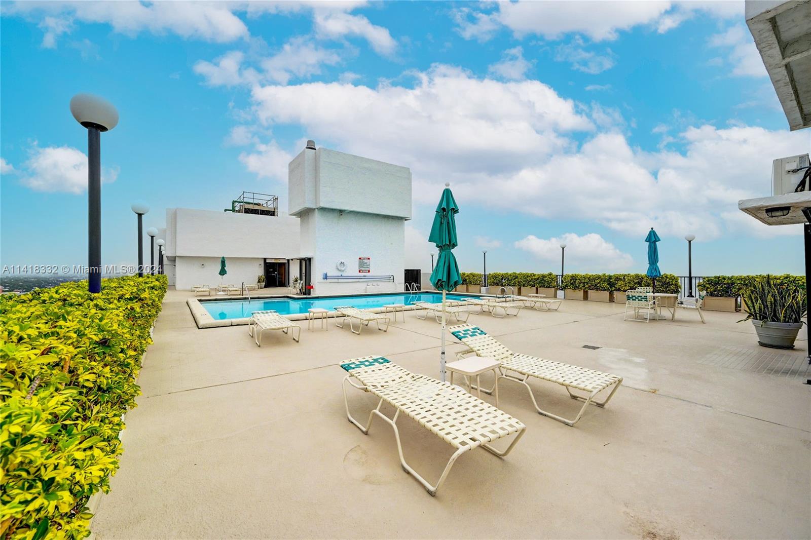 936 Intracoastal Dr, Fort Lauderdale, FL, 33304 United States, 2 Bedrooms Bedrooms, ,2 BathroomsBathrooms,Residential,For Sale,Intracoastal Dr,A11418332