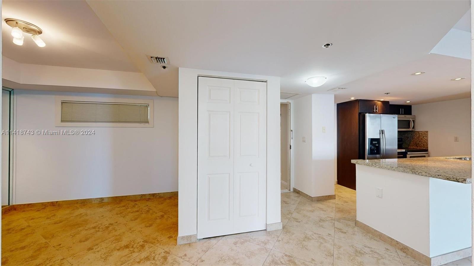 1717 N Bayshore Dr A-2236, Miami, Florida 33132, 2 Bedrooms Bedrooms, ,2 BathroomsBathrooms,Residentiallease,For Rent,1717 N Bayshore Dr A-2236,A11418743