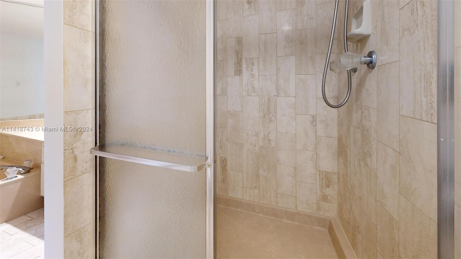 1717 N Bayshore Dr A-2236, Miami, Florida 33132, 2 Bedrooms Bedrooms, ,2 BathroomsBathrooms,Residentiallease,For Rent,1717 N Bayshore Dr A-2236,A11418743